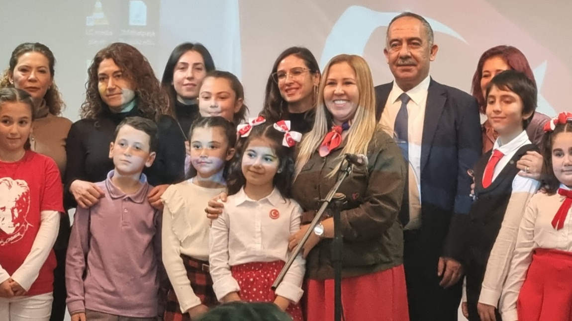  İstiklâl Marşı'nı Güzel Okuma Yarışması